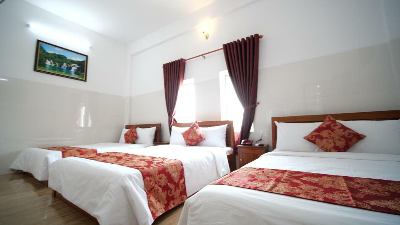 Khach San My Ngoc Hotel บวนมาถวต ภายนอก รูปภาพ